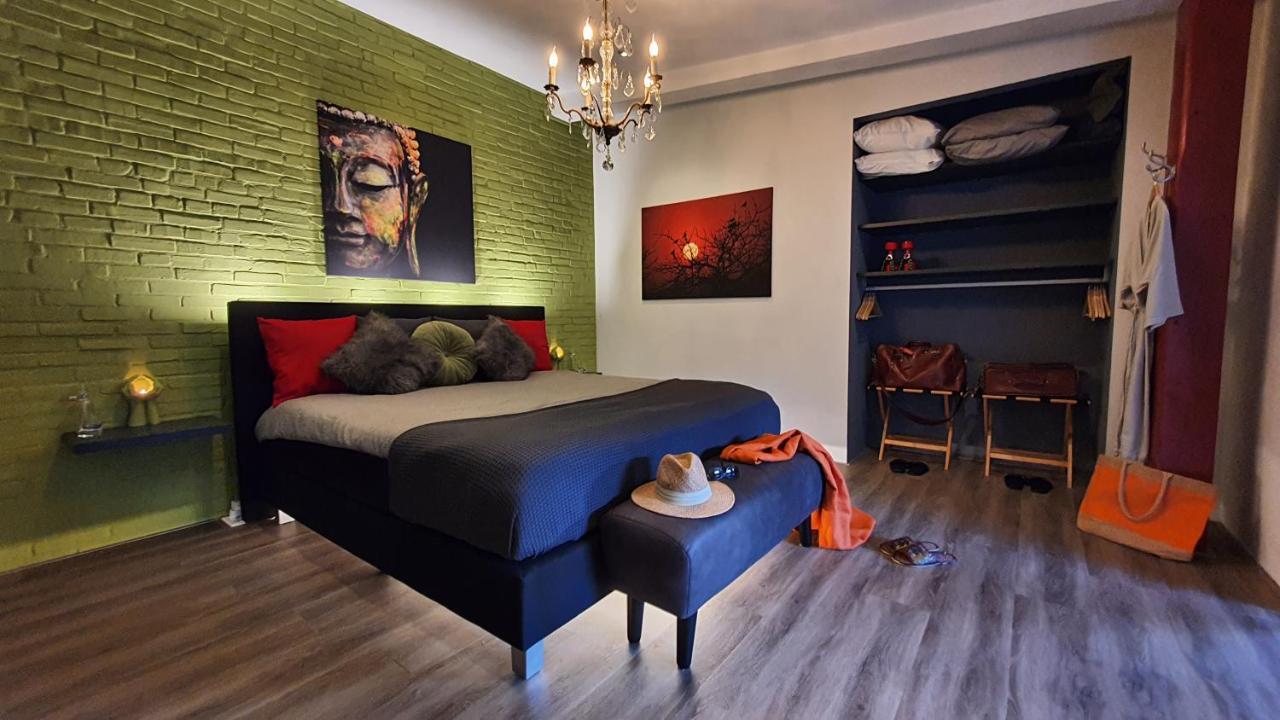 Downtown Hideaway, B&B Grand Deluxe Eindhoven Esterno foto