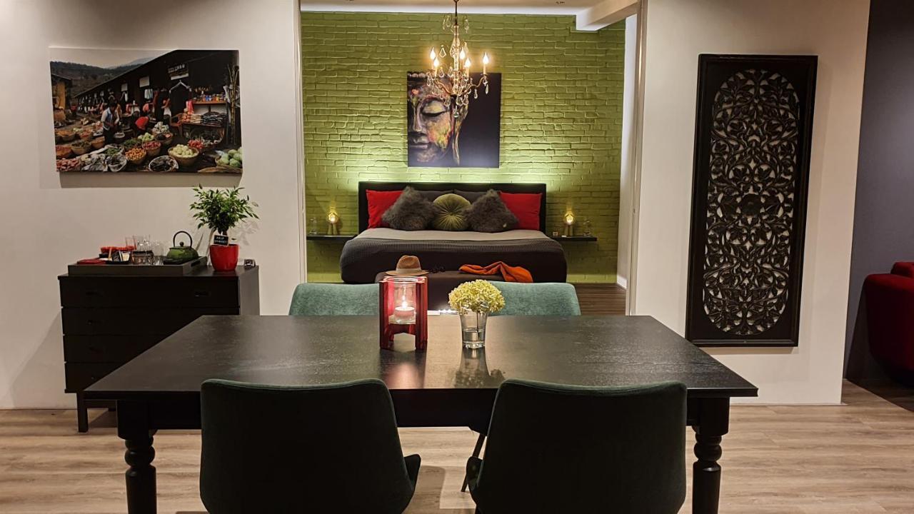 Downtown Hideaway, B&B Grand Deluxe Eindhoven Esterno foto