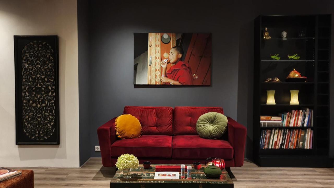 Downtown Hideaway, B&B Grand Deluxe Eindhoven Esterno foto